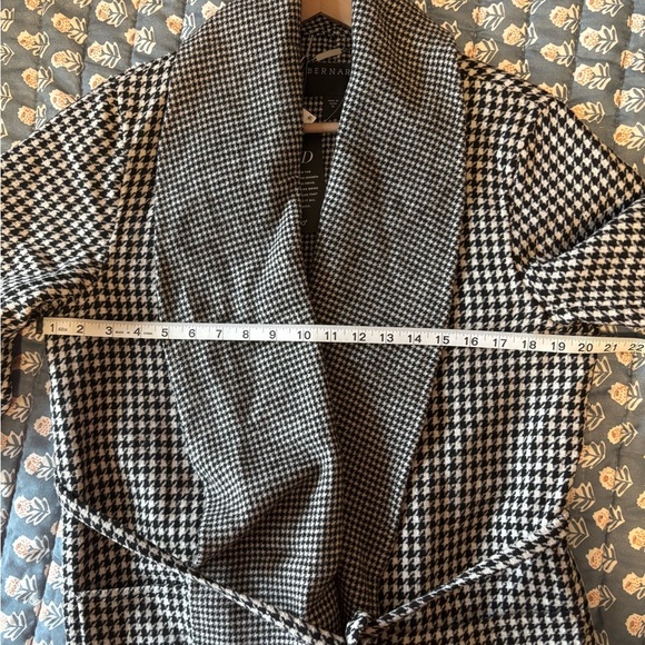 🤍 Bernardo Houndstooth Longline Coat – NWT, Size M 🖤 - Picture 8 of 9